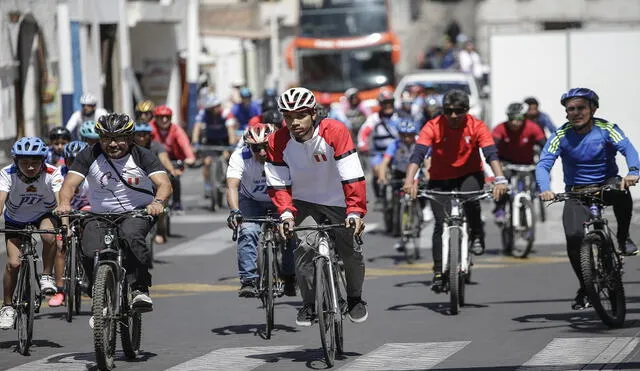 Hugo Ruiz llegó ayer a Arequipa. Iniciará su preparación para las olimpiadas.  Foto: La República