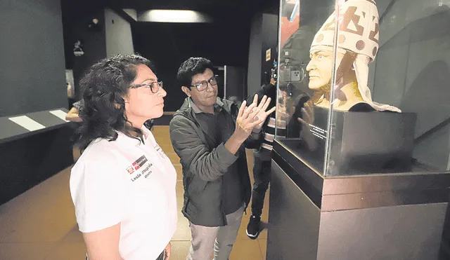 Ahora sí escucha. Ministra Leslie Urteaga en el Museo de las Tumbas Reales de Sipán. Foto: difusión