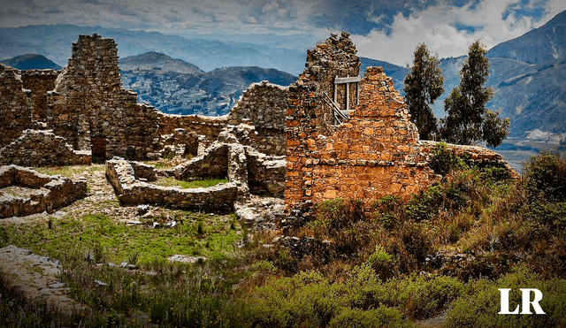 Marcahuamachuco es considerado el 'Machu Picchu del norte'. Foto: composición Alvaro Lozano-LR/ Facebook/Tripadvisor