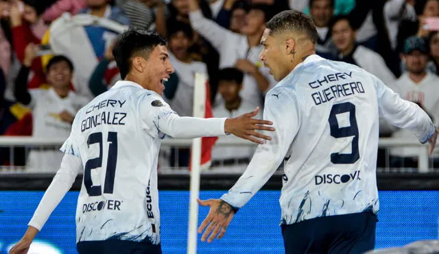 Paolo Guerrero fue titular en el partido contra IDV. Foto: LDU