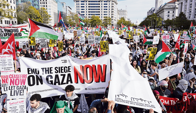 Solidaridad. Protestas en Freedom Plaza en Washington, DC, EE. UU., tras la muerte de miles de civiles israelíes y palestinos. Foto: EFE