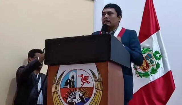 Américo Gonza expuso Plan Bukele a los alcaldes distritales de Huanchaco y El Porvenir. Foto: Sergio Verde/URPI- LR