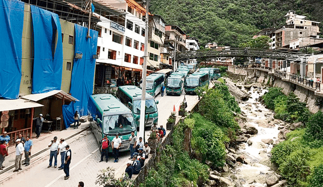 Turismo. Desde hace 28 años, empresa tiene exclusividad de transporte turístico en el Cusco. Foto: difusión