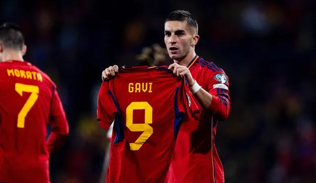 Ferran Torres mostró su apoyo a Gavi tras anotar su gol en el partido. Foto: FC Barcelona