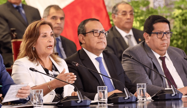 El próximo 7 de diciembre, Dina Boluarte cumplirá un año como presidenta del Perú. Foto: composición LR – Video: Canal N
