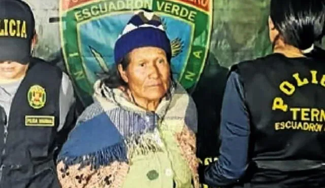 Puno. Mujer fue detenida por tener en su contra varias órdenes de captura. Foto: PNP