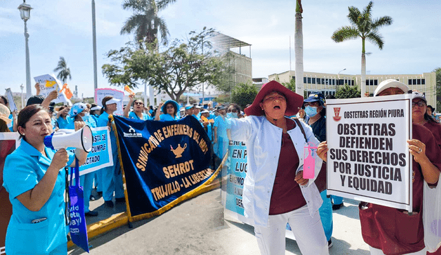 EsSalud: Trabajadores De Salud Acatan Huelga Indefinida Desde Este ...