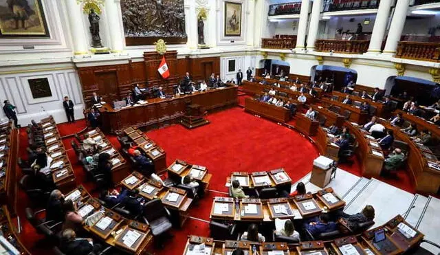 Parlamentarios recibirán grandes sumas de dinero en el mes de diciembre. Foto: Congreso