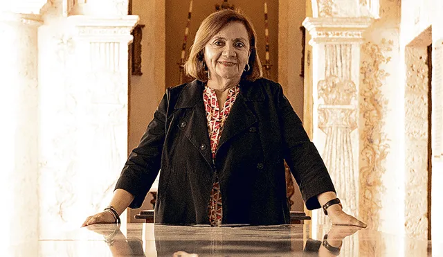 En Arequipa. La historiadora Carmen Mc Evoy fue una de las principales figuras del Hay Festival. Luego conversó con La República sobre la coyuntura y su reciente libro. Foto: Denis Mayhuire