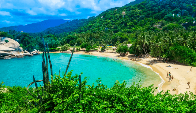 El ranking está basado en una serie de factores que valoran las maravillas naturales de cada nación. Foto: composición LR/Freepik/Viajando Travel