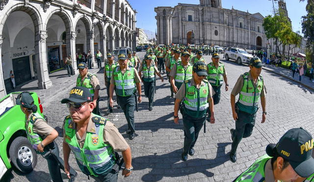 Policías que venden día de franco, realizan patrullaje. Foto: La República