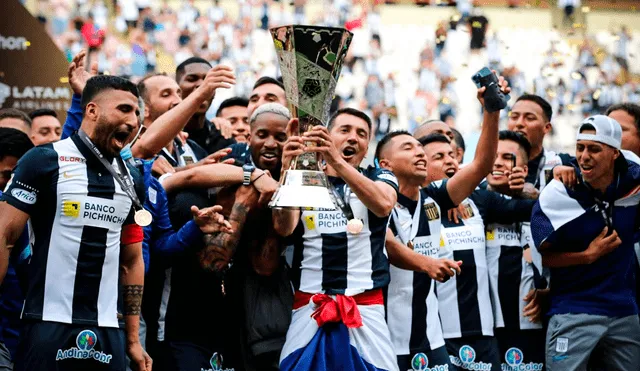 Alianza Lima fue campeón nacional en el 2021 y 2022. Foto: FPF