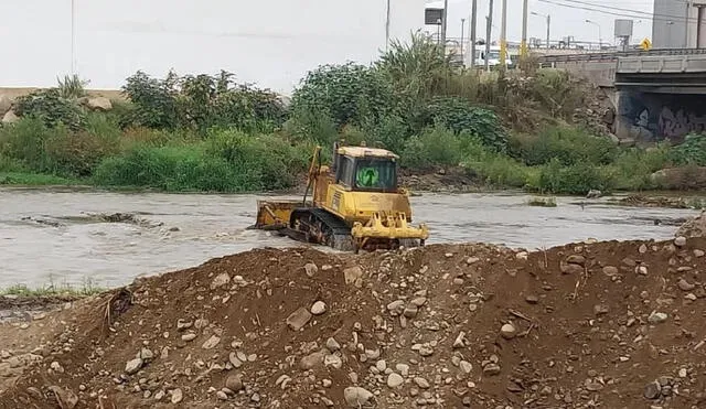 La descolmatación del río evitará inundaciones. Foto: Ministerio de Vivienda