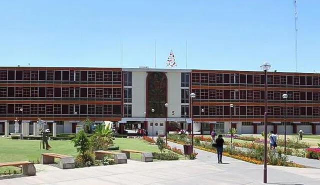 Hoy se define como será el proceso para recuperar las clases que se perdieron por la huelga docente que duró mas de dos meses. Foto: La República