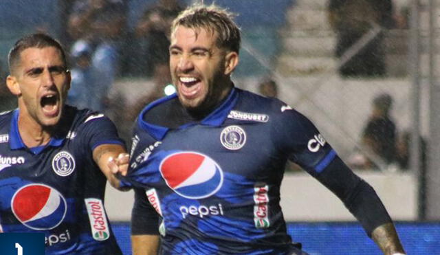 El Ciclón Azul hizo respetar la localía en este primer partido ante Marathón. Foto: Fútbol Club Motagua | Video: Deportes TVC