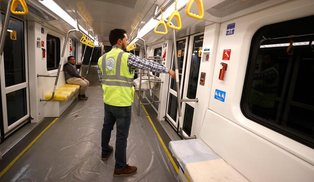 Costo para obtener la tarjeta de la Línea 2 es de S/7,50, afirmó el presidente de la ATU, José Aguilar. Foto: Andina