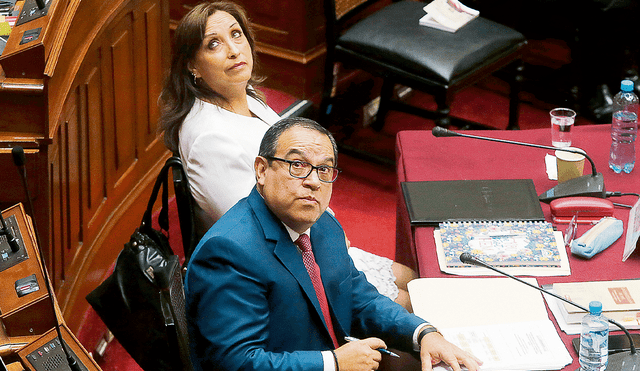 Dupla de gobierno. Los sondeos coinciden: la aceptación ciudadana frente a la gestión de Dina Boluarte y Alberto Otárola es muy baja. A pesar de eso, hablan de “estabilidad democrática”. Foto: Félix Contreras/La República