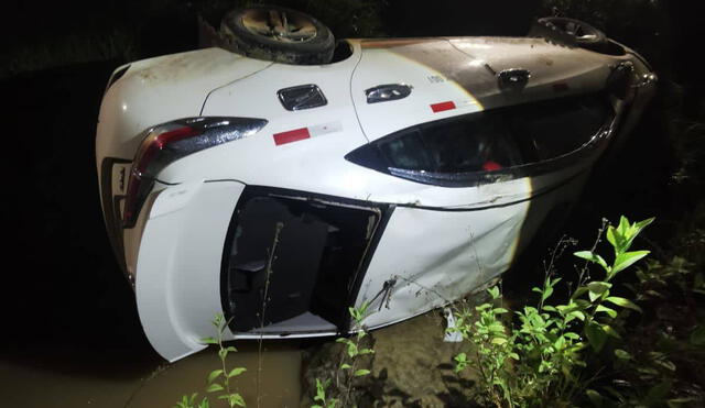 Policía llega al lugar donde los delincuentes cayeron con vehículo robado. Foto:  referencial LR