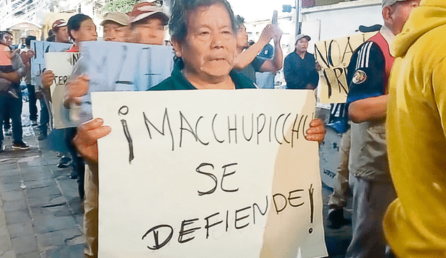 Indignados. La población nuevamente salió a las calles para exigir que se anule concesión. Foto: difusión