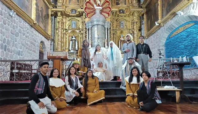 Parte del elenco de la Operetta de adoración de los Reyes Magos. Foto: Difusión.