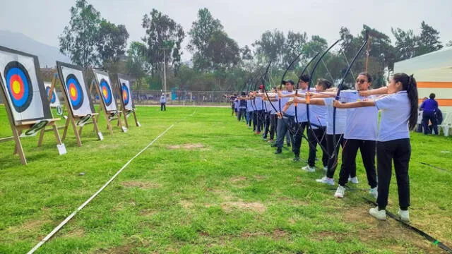 El tiro con arco es una de las nuevas disciplinas que dictará Serpar este año. Foto:  Andina