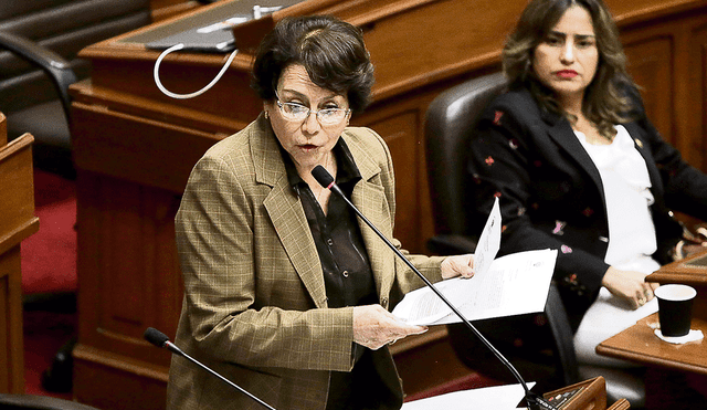 Legajo. La congresista Gladys Echaíz presentó un proyecto de ley sobre el tratamiento de cuerpos de condenados por terrorismo. Foto: difusión