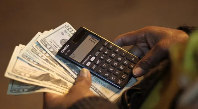 Para inicios del 2024, la divisa se encontraría muy marcada por la expectativa de una reducción en las tasas de referencia de la Fed. Foto: Aldair Mejia/La República