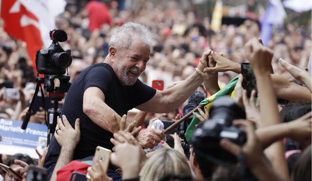 "Es un paso importante para corregir las distorsiones del sistema bancario", según el régimen de Lula. Foto: AP
