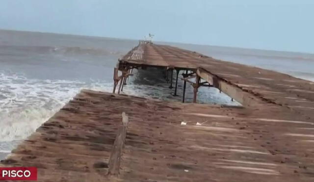 Pisqueños han expresado su preocupación por el muelle destruido. Foto: América TV - Video: Canal N