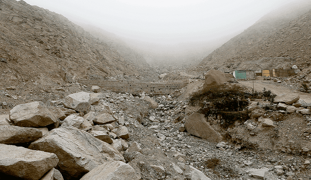 Quebrada. Ingemmet advierte también que hay 229 zonas críticas en Lima provincias. Varios sectores señalados no han tenido intervención desde el Estado. Foto: difusión