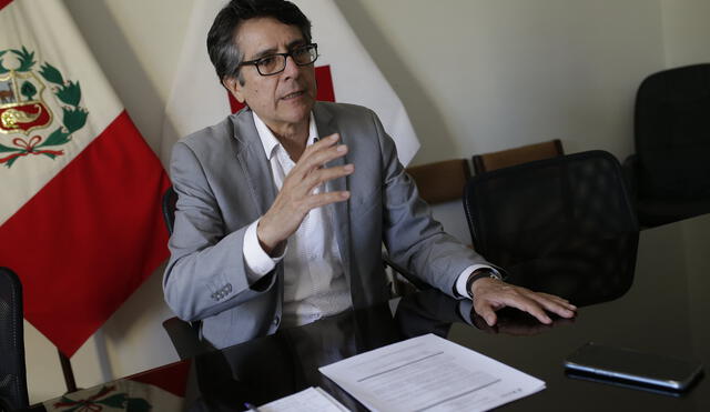 Rolando Luque se suma a los seis adjuntos que ya renunciaron a la Defensoría del Pueblo