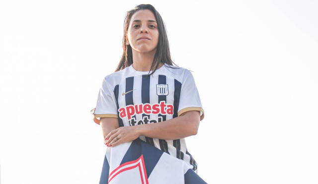 Rafaella Marques llegó al cuadro victoriano para reforzar la zona del medio campo. Foto: Alianza Lima