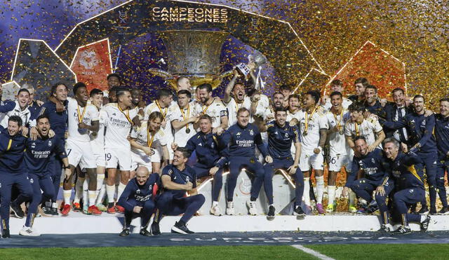 Real Madrid fue ampliamente superior al Barcelona en la final de la Supercopa de España. Foto: EFE