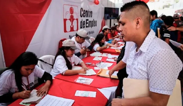 El MTPE ofrecerá asesoramiento para mejorar la hoja de vida de los postulantes. Foto: Andina.