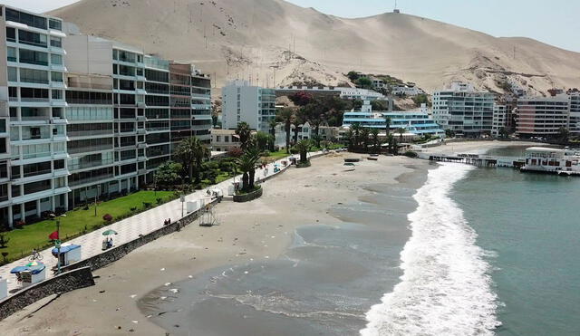 Playas de Ventanilla, Ancón y Chancay resultaron afectadas por derrame de hidrocarburo. Foto: Andina