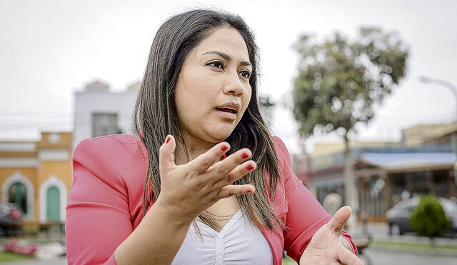 Heidy Juárez. La acusada de recortar el sueldo a sus trabajadores evitó declarar. Foto: John Reyes/La República