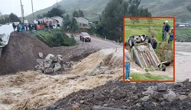 Actualmente, la vía Libertadores se encuentra bloqueada por los huaicos. Foto: composición LR/Enfoque Ayacucho