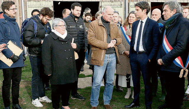 Exitosa. Agricultores depondrán sus medidas de fuerza tras reacción de Attal y Macron. Foto: AFP