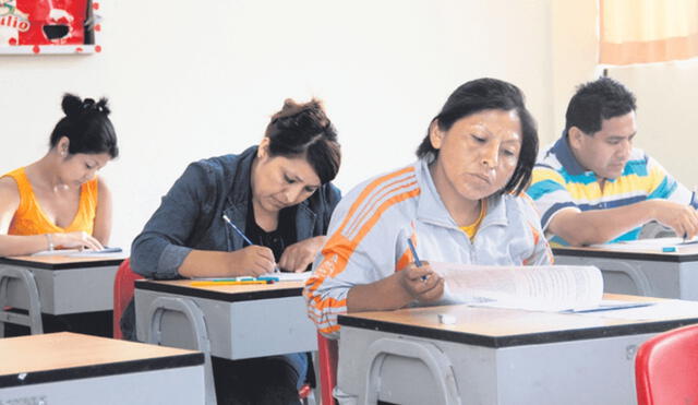 Los docentes conocerán los resultados de la Prueba Única Nacional. Foto: La República Los docentes conocerán los resultados de la Prueba Única Nacional. Foto: La República