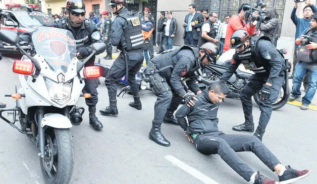 Los robos y los asesinatos no se han detenido en Lima ni en el Callao. Foto: La República