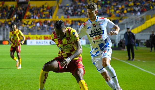 Aucas enfrentó a El Nacional en el Estadio Gonzalo Pozo Ripalda. Foto: Conmebol Libertadores