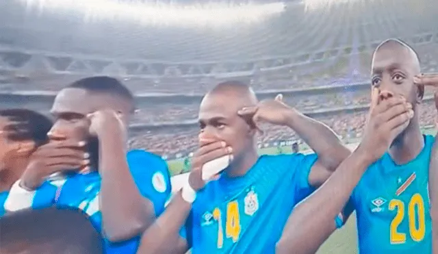 Futbolistas de África realizan protesta por la gran cantidad de genocidios en su país. Foto: captura X