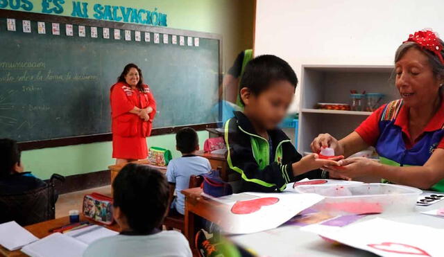 Nuevas materias serán incluidas en el currículo escolar 2024. Foto: composición LR/Andina