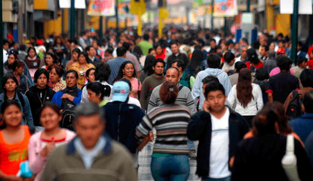 Una gran cantidad de ciudadanos están a favor de las marchas contra el Gobierno. Foto: Andina