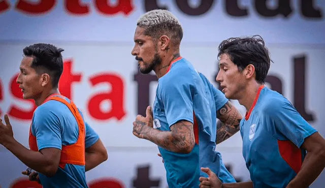 Paolo Guerrero debutará como profesional en el fútbol peruano con César Vallejo. Foto: UCV