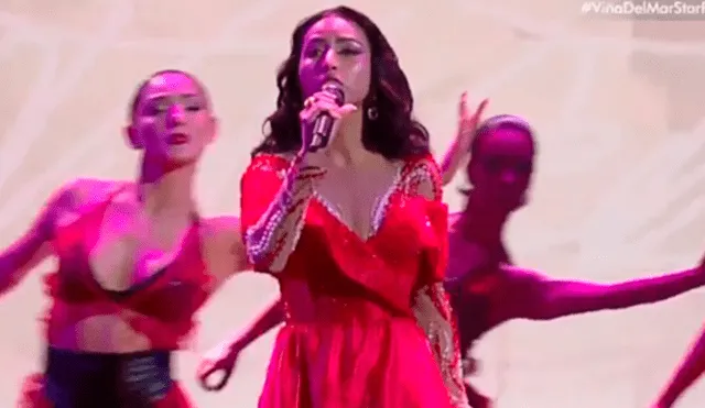 Lita Pezo cantó su segunda canción inédita y optó por un vestido rojo. Foto: Viña del Mar 2024