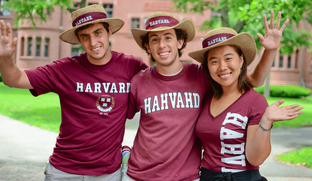 Harvard fue fundada en 1636 y está al este de los Estados Unidos, en la ciudad de Cambridge, estado de Massachusetts. Foto: Trade Mark Tours