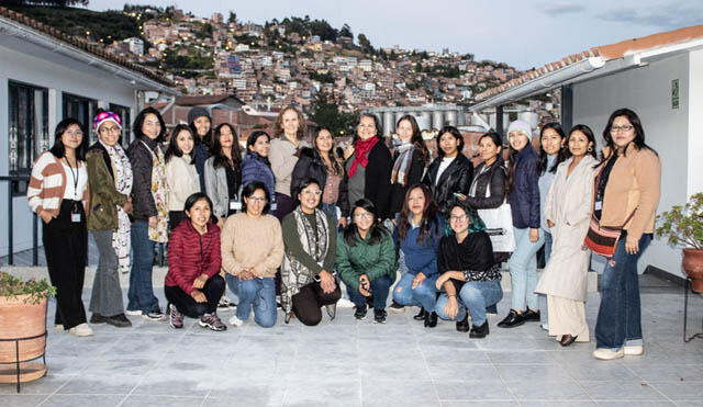 Mujeres periodistas del sur se organizan para fortalecer la democracia. (Foto. Fundación Mohme)