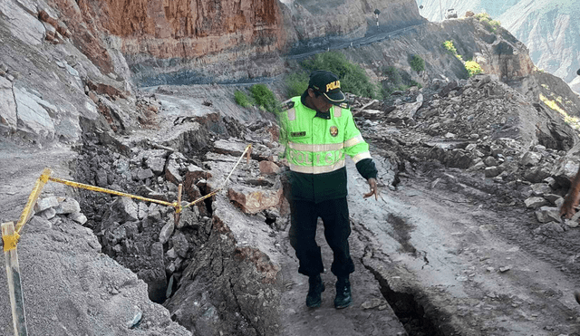 Autoridades solicitaron con urgencia un cambio de rutas en la zona y la implementación de un puente aéreo para abastecer de alimentos a la población aislada. Foto: La República