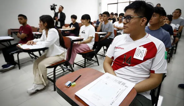 Más de 20.000 jóvenes postularon en el examen de admisión 2024-II. Foto: Andina